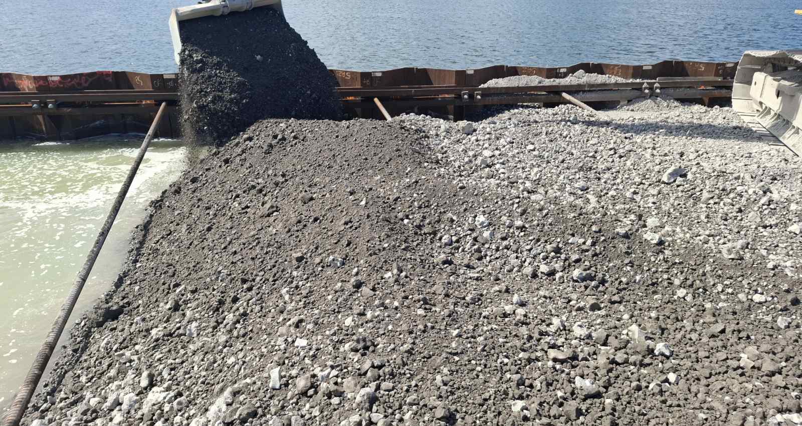 Tehisgraniidi kasutamine tänavakivi alusmaterjalina Tehisgraniit on parim materjal tänavakivi aluseks. Ei tolma, suure kandevõimega, dreeniv, külmakindel https: